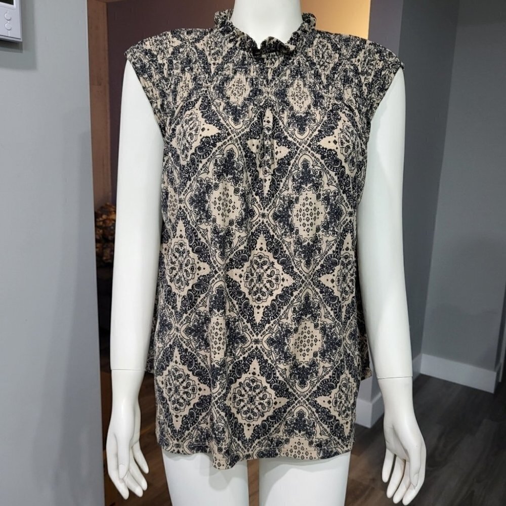 HK Works London  - Sleeveless shirt